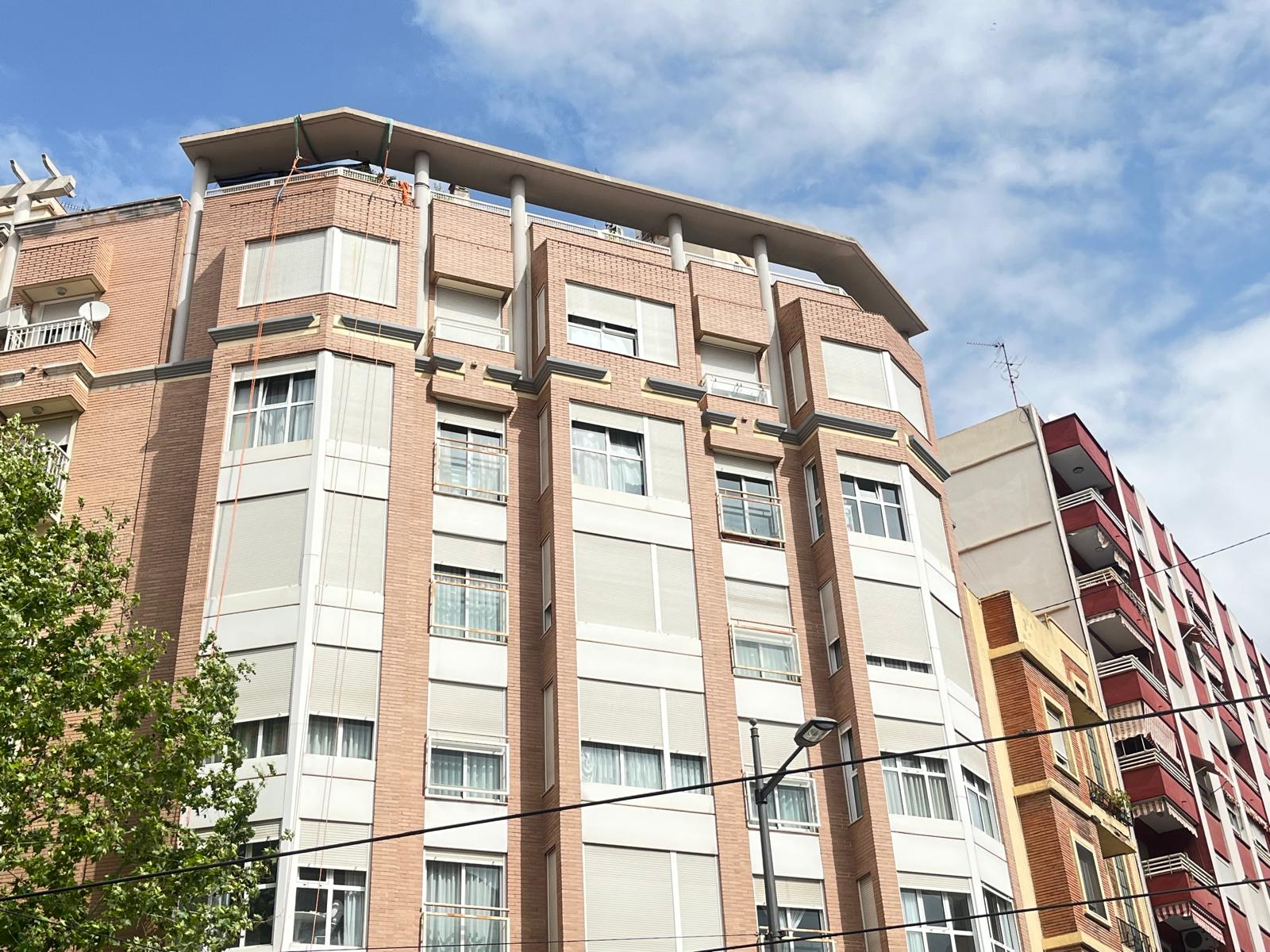 Fachada restaurada en Valencia después de la rehabilitación
